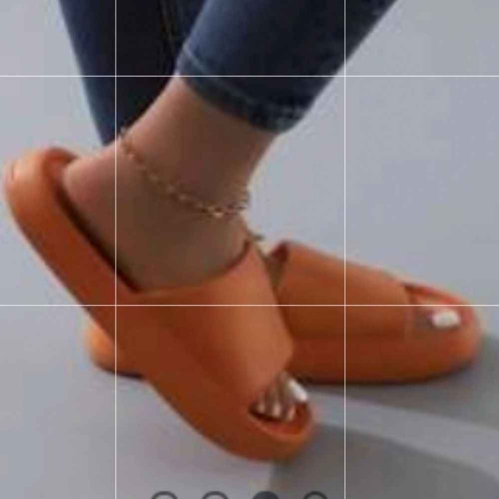 BRAND NEW BAMBOO SLIP- ON WOMENS FLAT SANDAL
